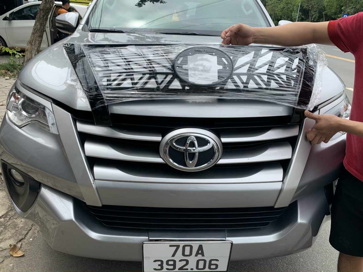 LẮP GALANG CHO XE FORTUNER